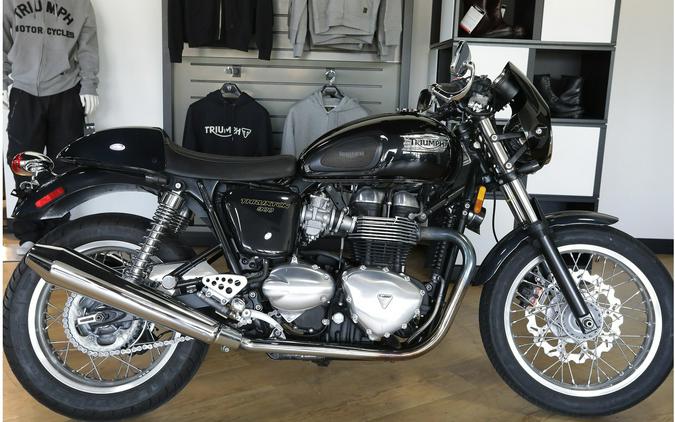 2015 Triumph THRUXTON 900