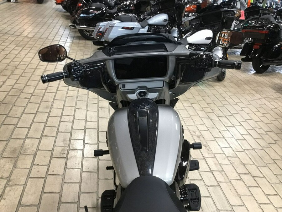 2023 Harley-Davidson CVO™ Street Glide Dark Platinum - Includes Warranty until 7/2026