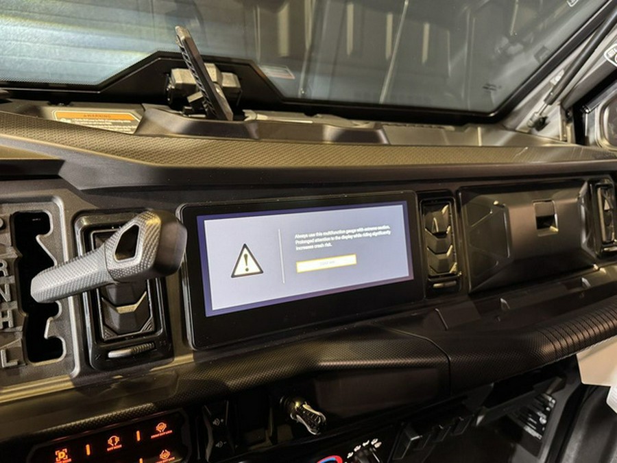 2026 Can-Am Defender Limited HD11