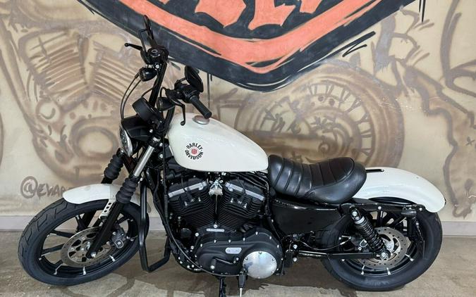 XL 883N 2022 Iron 883™