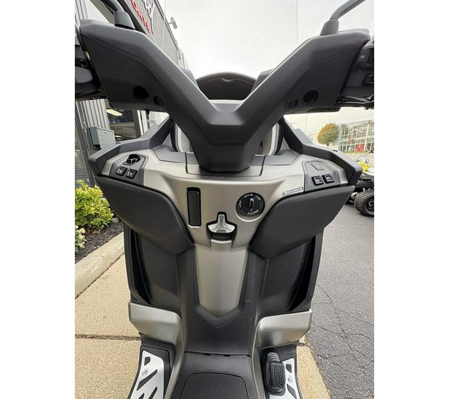 2025 Piaggio #MP3530EX