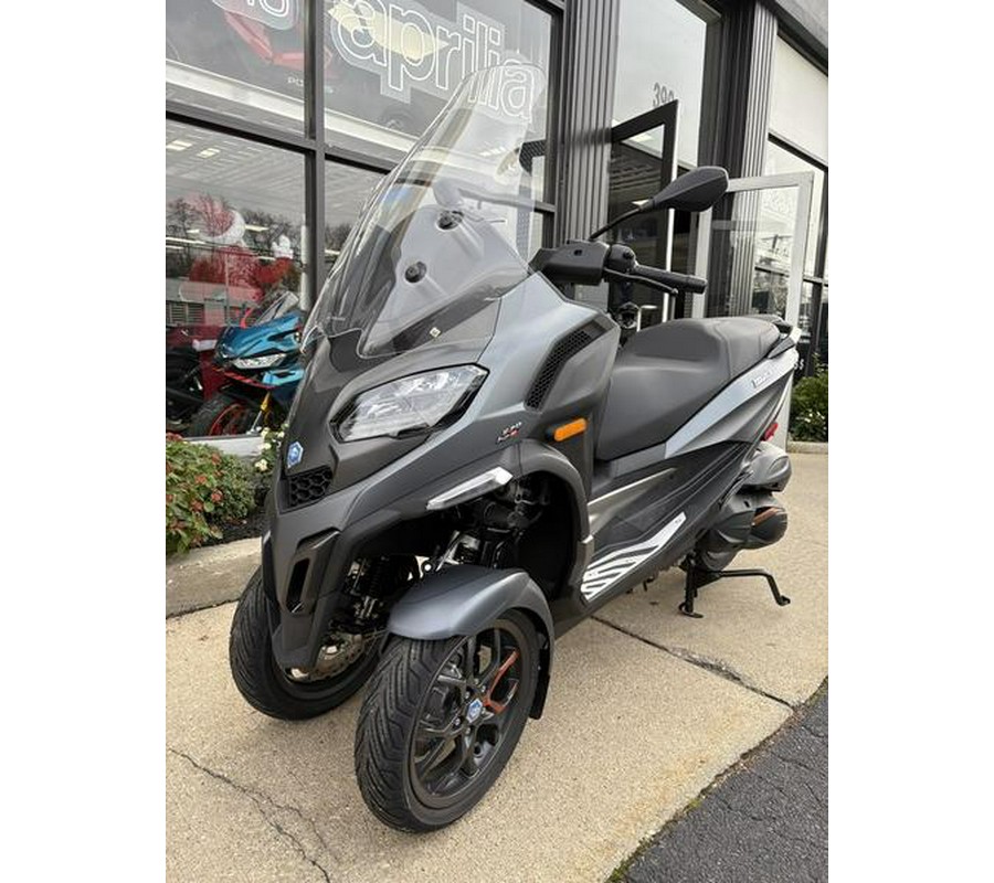 2025 Piaggio #MP3530EX