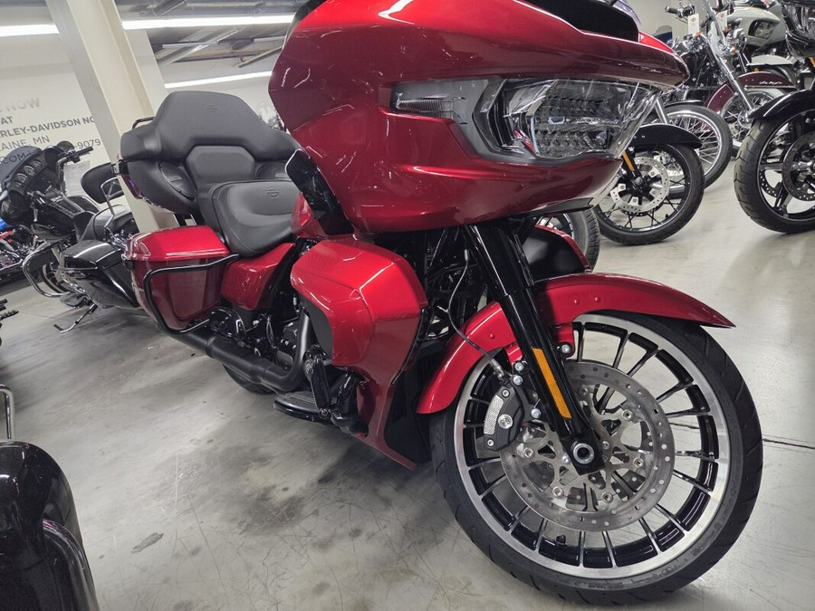 2026 Harley-Davidson® Road Glide Limited Brilliant Red Chrome Trim