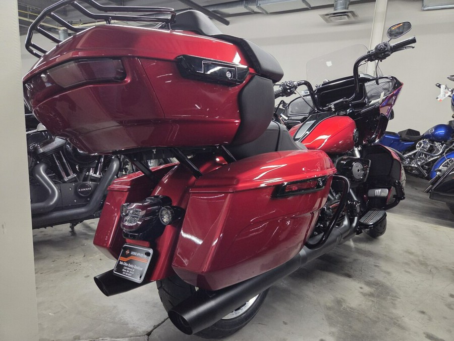 2026 Harley-Davidson® Road Glide Limited Brilliant Red Chrome Trim
