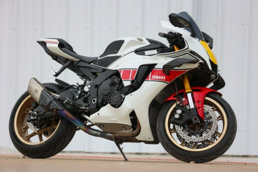 2022 Yamaha YZF-R1 World GP 60th Anniversary Edition