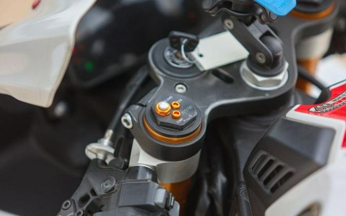 2022 Yamaha YZF-R1 World GP 60th Anniversary Edition