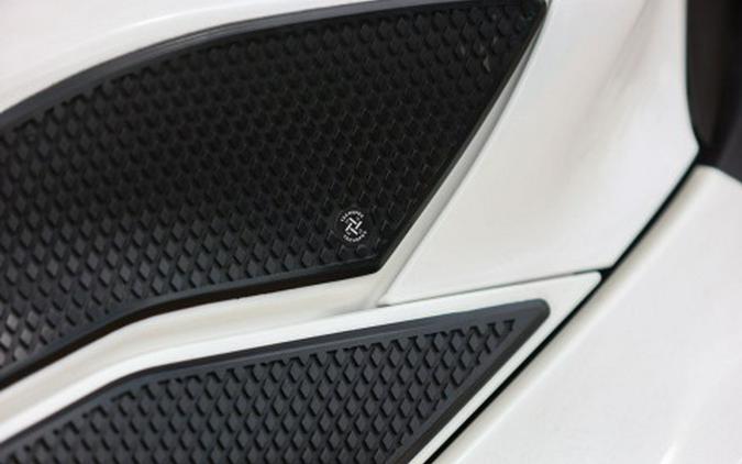 2022 Yamaha YZF-R1 World GP 60th Anniversary Edition