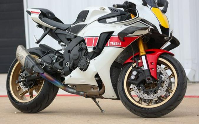 2022 Yamaha YZF-R1 World GP 60th Anniversary Edition