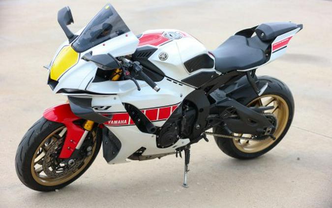 2022 Yamaha YZF-R1 World GP 60th Anniversary Edition