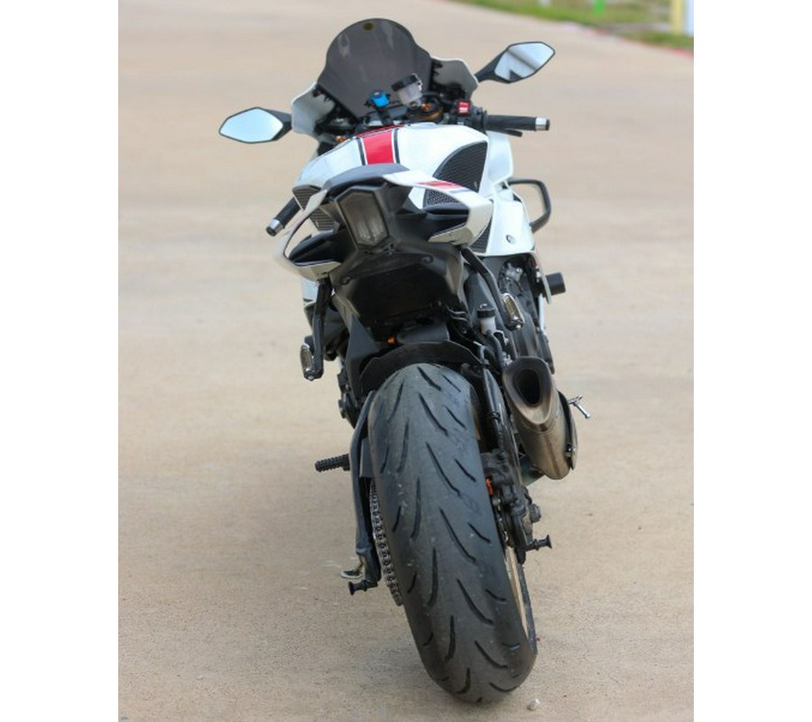 2022 Yamaha YZF-R1 World GP 60th Anniversary Edition