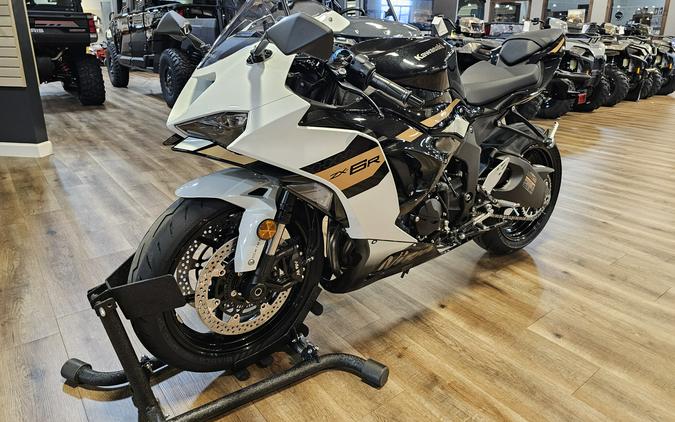 2026 Kawasaki NINJA ZX-6R ABS Pearl Robotic White/Metallic Spark Black - 111404