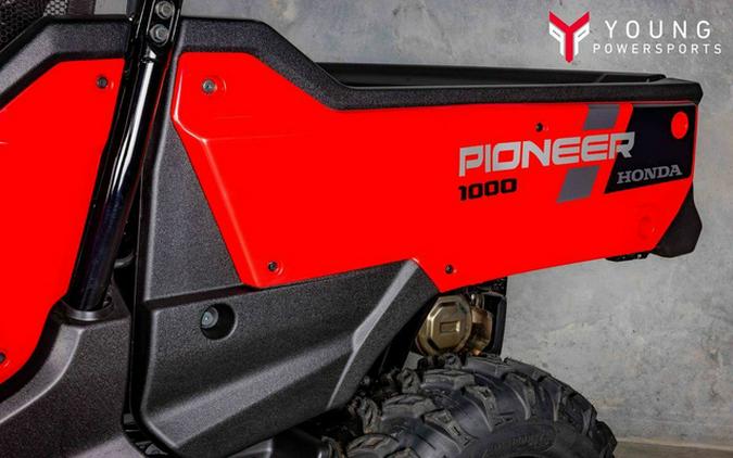 2025 Honda Pioneer 1000-6 Deluxe Crew