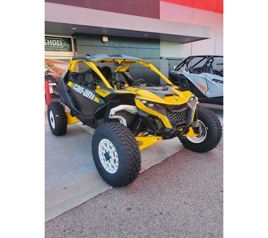 2024 CAN-AM MAVERICK R X RS WITH SMART-SHOX 999T DCT