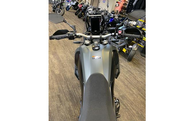 2024 Yamaha TENERE 700 - GRAY