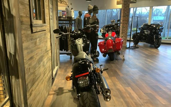 Harley-Davidson® Low Rider® S 2024 FXLRS U570-24 Vivid Black