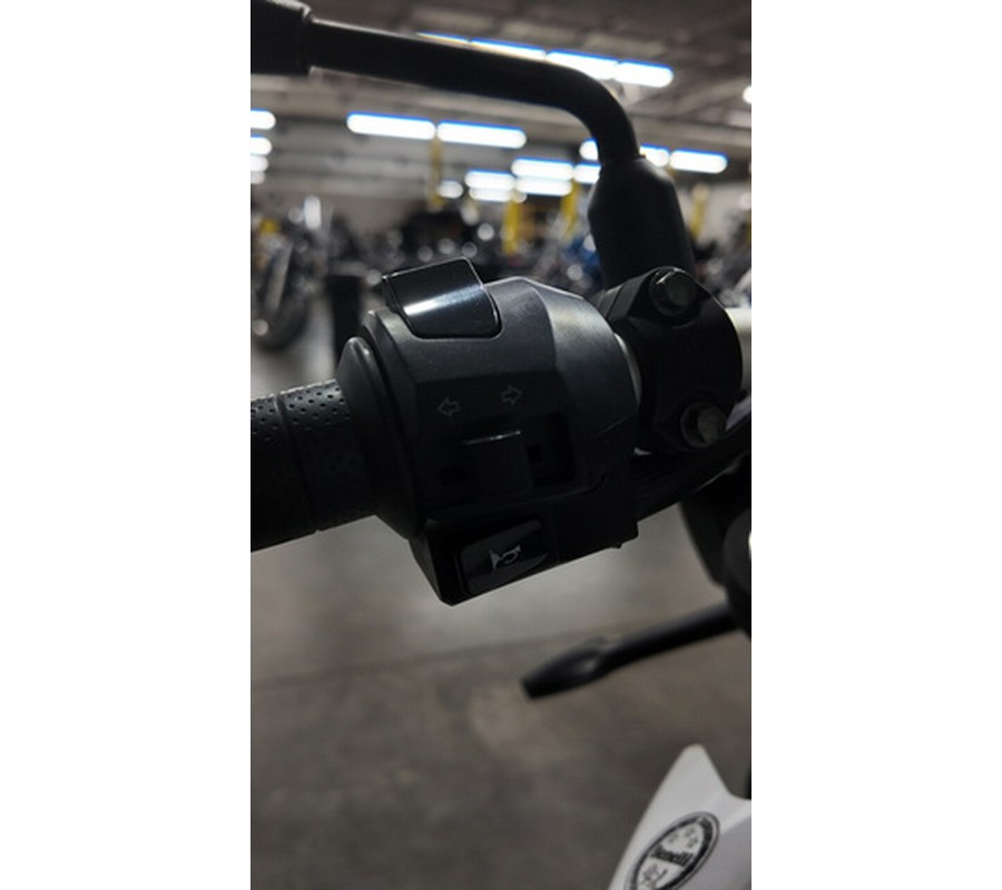 2022 Benelli Benelli TNT 135