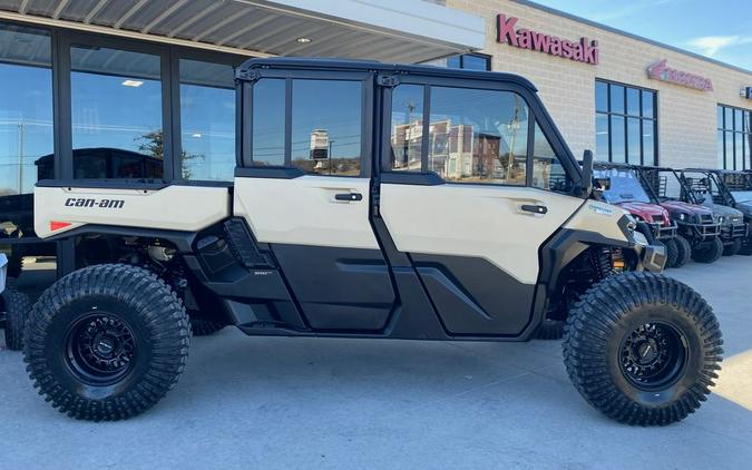 2026 Can-Am® Defender MAX Limited HD11 Desert Tan & Carbon Black