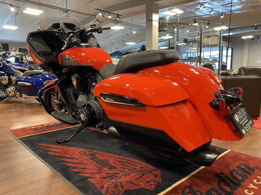 2023 Indian Motorcycle® Challenger® Dark Horse® Indy Red / Black Metallic