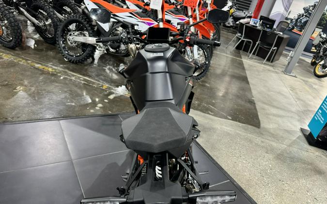 2024 KTM 1390 SUPER DUKE R EVO