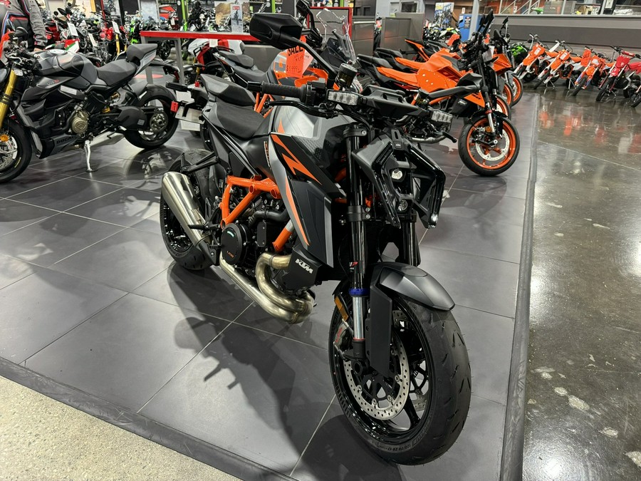 2024 KTM 1390 SUPER DUKE R EVO