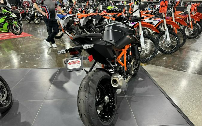 2024 KTM 1390 SUPER DUKE R EVO