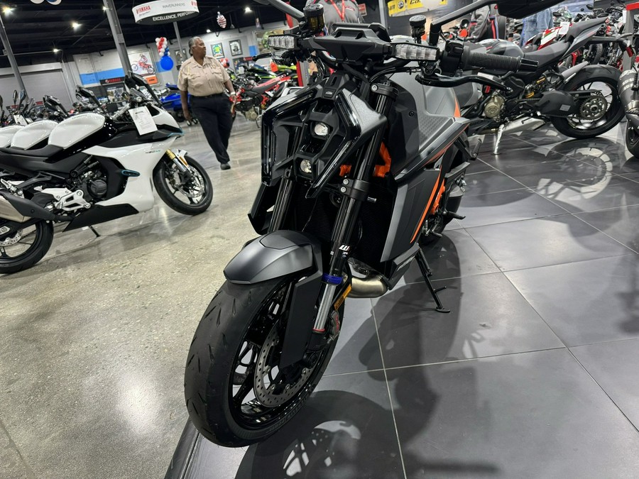 2024 KTM 1390 SUPER DUKE R EVO