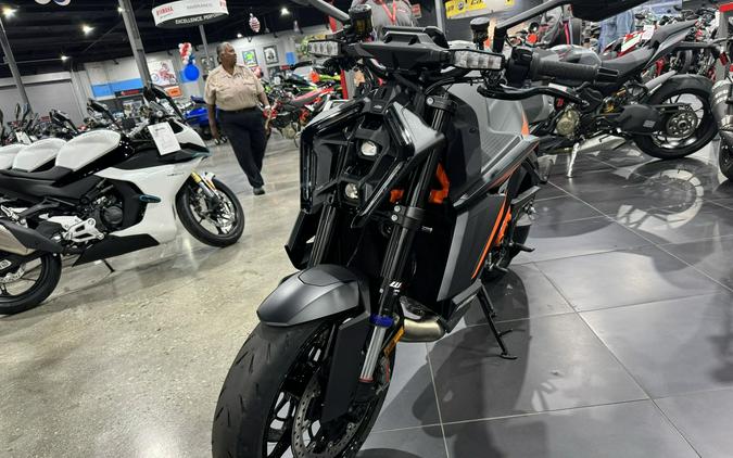 2024 KTM 1390 SUPER DUKE R EVO