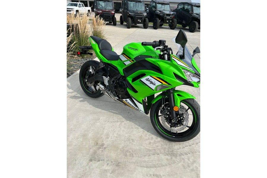 2025 Kawasaki Ninja® 650 KRT ED ABS