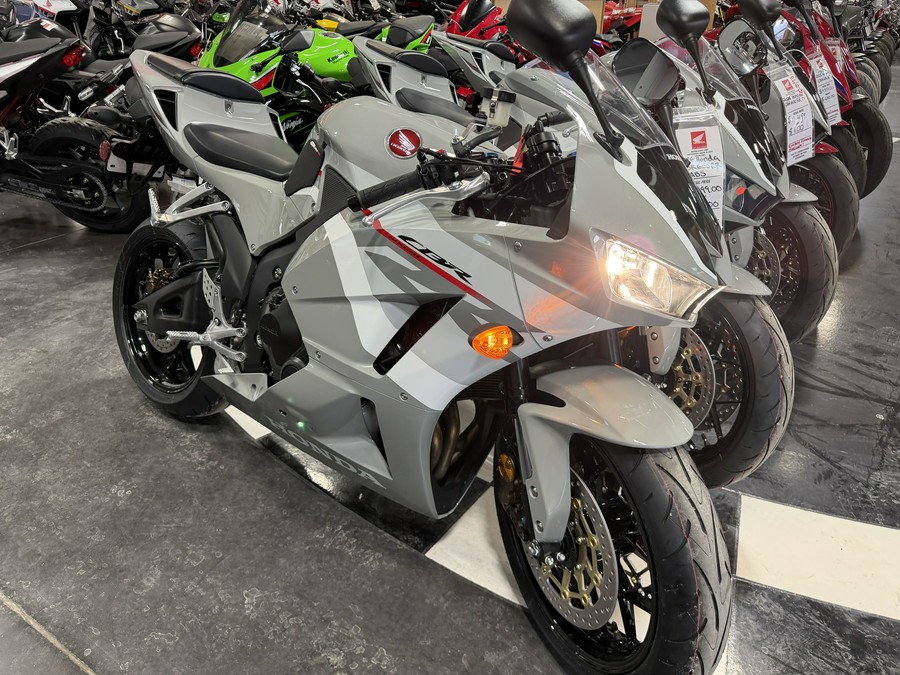 2026 Honda CBR600RR ABS
