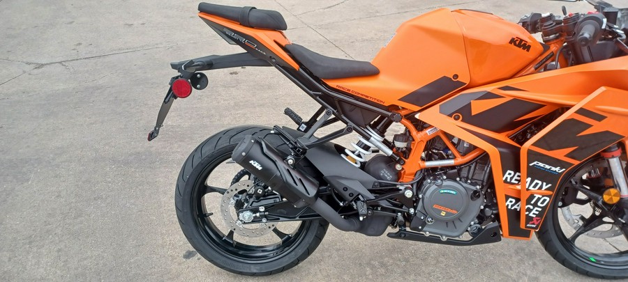 2023 KTM RC 390