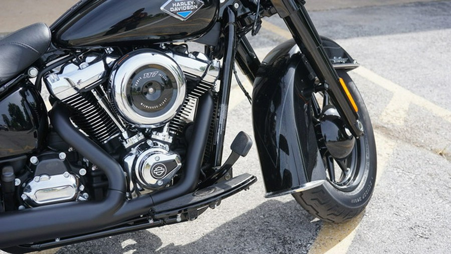 2025 Harley-Davidson Softail FLHC - Heritage Classic