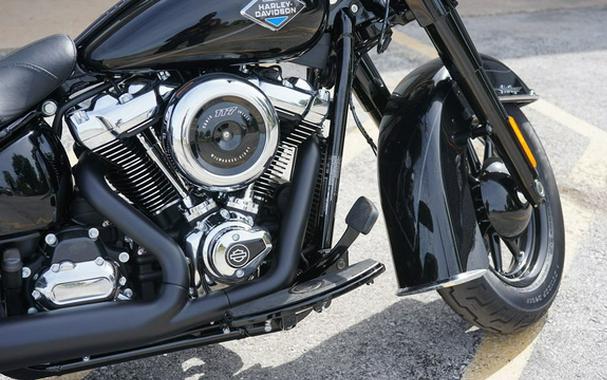 2025 Harley-Davidson Softail FLHC - Heritage Classic