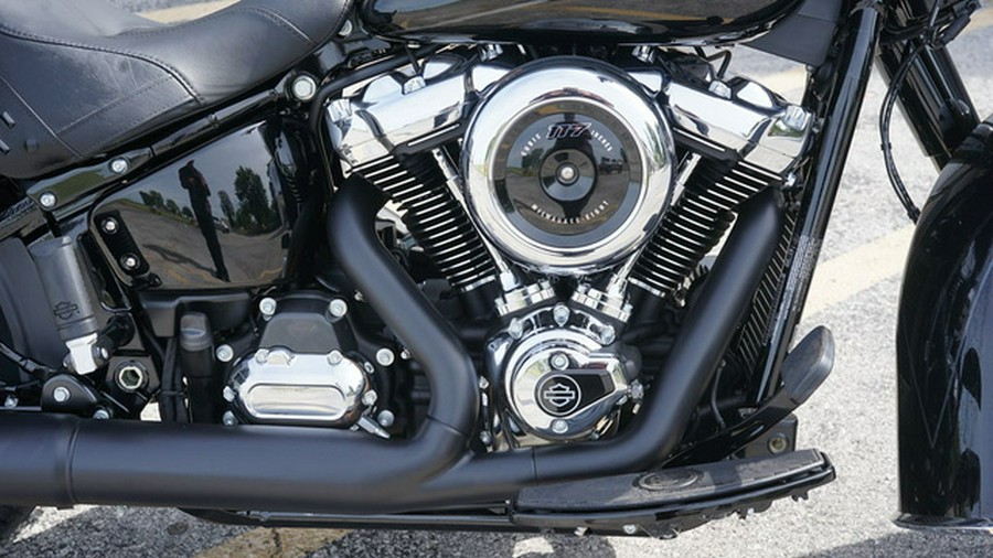 2025 Harley-Davidson Softail FLHC - Heritage Classic