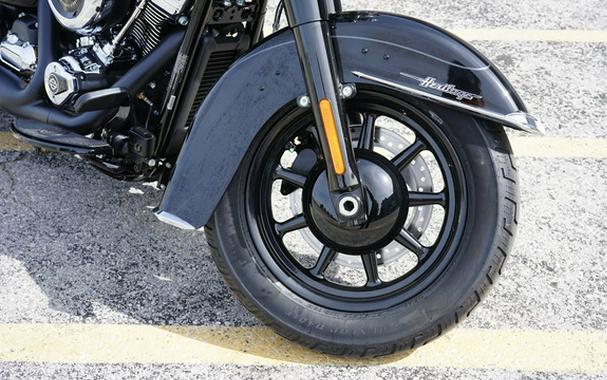 2025 Harley-Davidson Softail FLHC - Heritage Classic