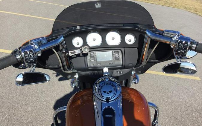 2014 Harley-Davidson® FLHX - Street Glide®