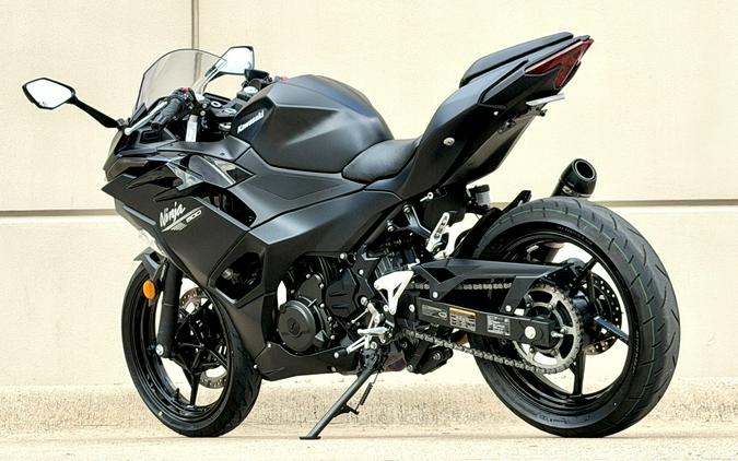 2026 Kawasaki Ninja® 500 ABS