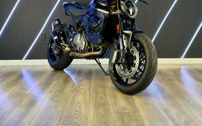 2022 Ducati Monster