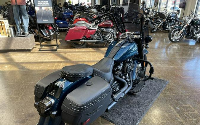 2020 Harley-Davidson FLHCS - Heritage Classic 114