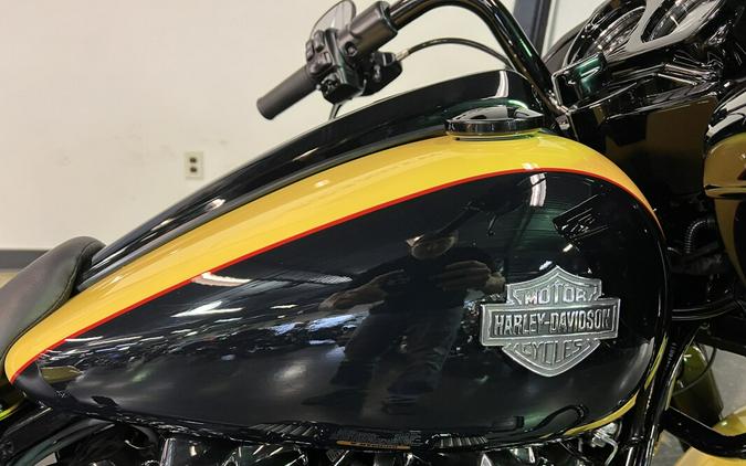 2023 Harley-Davidson Road Glide Industrial Yellow/Vivid Blk – Blk FLTRXS