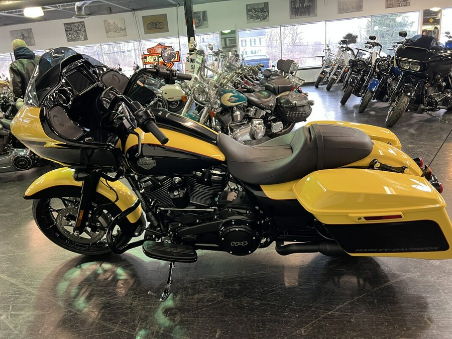 2023 Harley-Davidson Road Glide Industrial Yellow/Vivid Blk – Blk FLTRXS