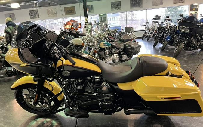 2023 Harley-Davidson Road Glide Industrial Yellow/Vivid Blk – Blk FLTRXS