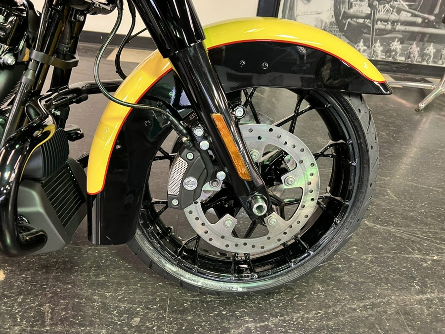 2023 Harley-Davidson Road Glide Industrial Yellow/Vivid Blk – Blk FLTRXS