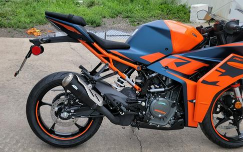 2023 KTM RC 390