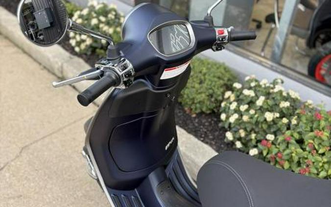 2025 Vespa Primavera 150 Tech