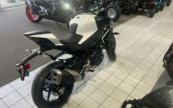 2026 CFMOTO 450 NK NEBULA 450