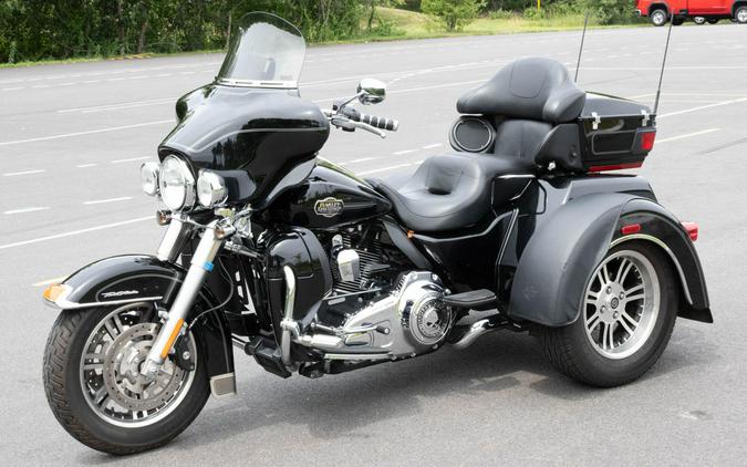2011 Harley-Davidson Tri Glide Ultra Classic FLHTCUTG