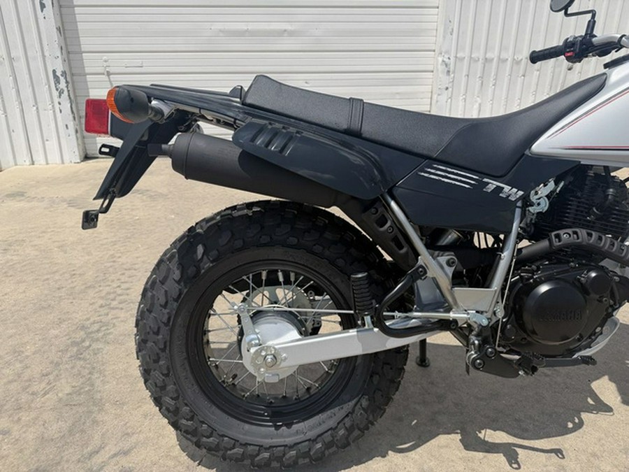 2027 Yamaha TW200