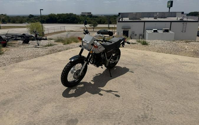 2027 Yamaha TW200
