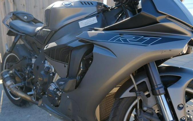 Used 2016 YAMAHA YZFR1 CA