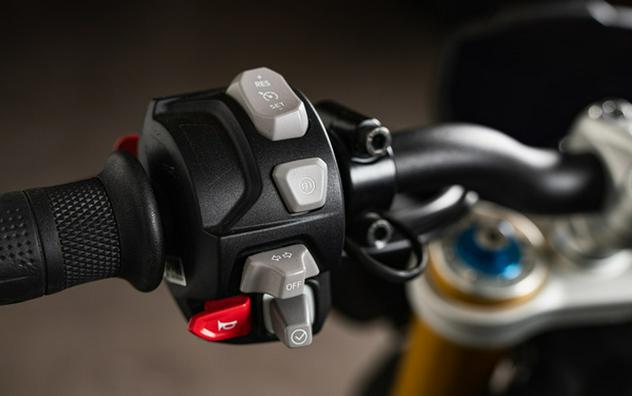 2022 Triumph Speed Triple 1200 RS (Euro 5A)